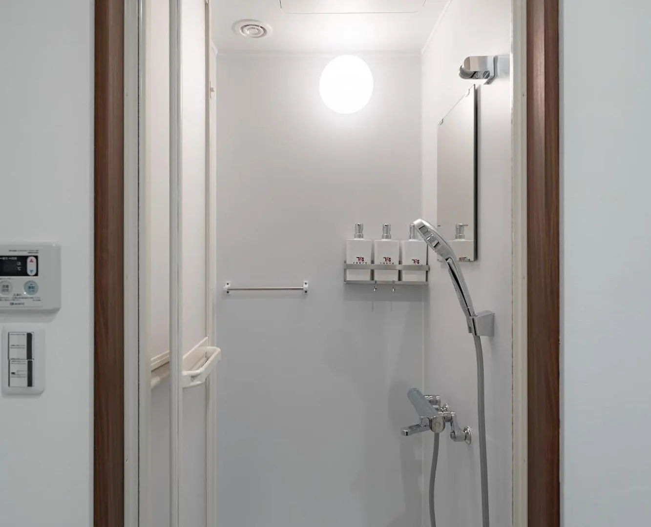 Mita Hillside Villa 4Br 3Bathrooms Tokyo Japan