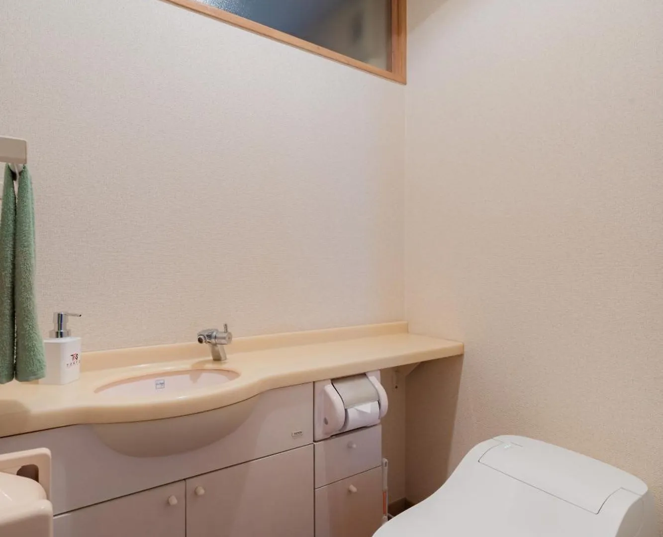 Mita Hillside Villa 4Br 3Bathrooms Tokyo Japan